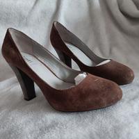 Décolleté scamosciate marroni, tacco alto  tg 37