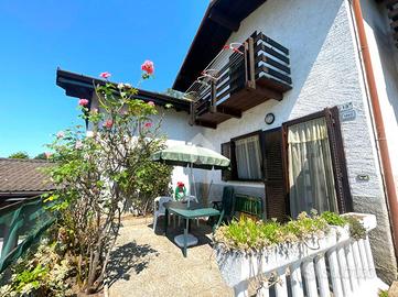 VILLA A SCHIERA A CERCINO