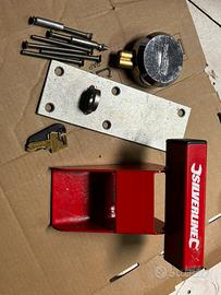 Blocco serranda basculante