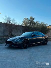 Maserati ghibli  3.0 v6 gransport