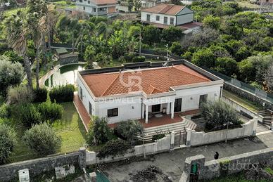 Villa - Aci Sant'Antonio