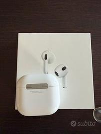 Airpods 4 con cancellazione del rumore
