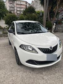 Lancia Ypsilon 2021 1.2 gpl