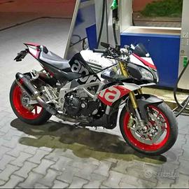 Aprilia Tuono V4R APRC 2011
