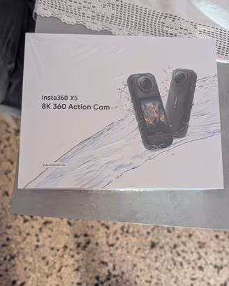 insta 360x5 Essential pack 