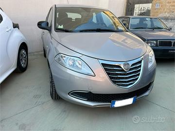 Lancia Ypsilon 1.3 M-Jet 95cv Gold 5 porte