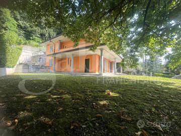 Villa o villino Longone al Segrino