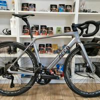 Corsa Disc Full carbon 7 kg ARC8 Escapee 2025 Di2