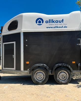 trailer vanetto rimorchio per cavalli