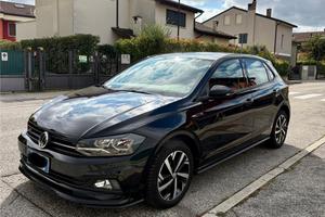 Volkswagen Polo - 1.6 TDI Highline 95CV - R Line