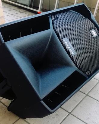 Cassa attiva da 1400 watt RCF