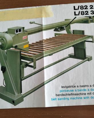 Levigatrice a nastro professionale.