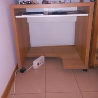 TAVOLO IN LEGNO PER PC