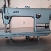 DUE MACCHINE DA CUCIRE + BANCO