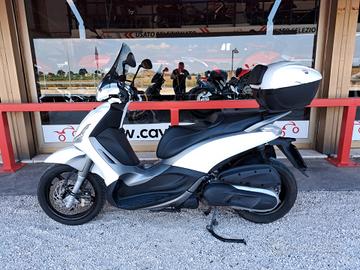 Piaggio Beverly 350