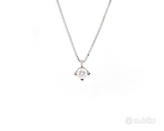 Collana punto luce a rombo con diamante Ct 0,20