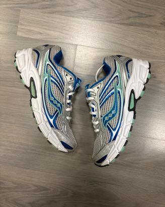 scarpa della Saucony
