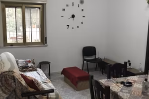 Zona centro bivani arredato buono stato