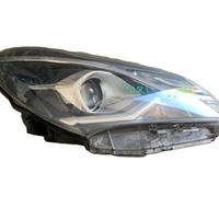 FARO ANTERIORE DESTRO TOYOTA Yaris Serie NO LED, M