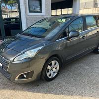 Peugeot 5008 1.6 HDi 115CV Active