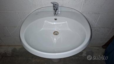 Lavandino col Ideal Standard + Mobiletto + Pensile