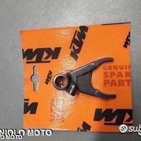 Forchetta cambio ktm 77034002000