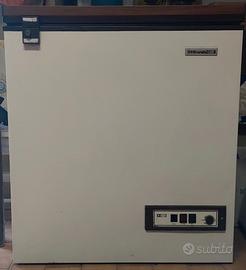 congelatore a pozzetto 76x80x62
