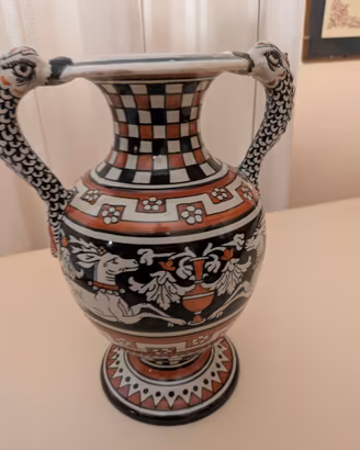 Vaso in ceramica decorato  Grazia Deruta