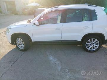  Volkswagen  tiguan con gancio traino 
