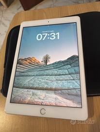 Apple iPad 6a Gen (9.7’’, Wi-Fi, 32Gb) Argento
