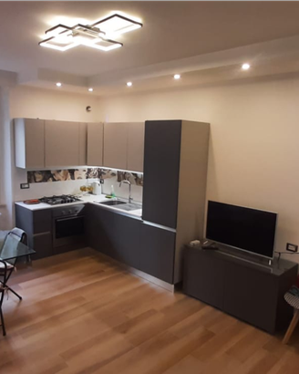 Appartamento uso turistico metro A colli albani