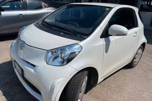 Auto con motore eccellente