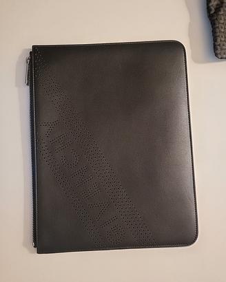 Givenchy pochette 30 x 23