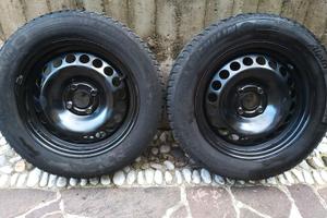 Cerchi in ferro con gomme invernali