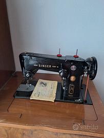 Macchina da cucire Singer con mobiletto