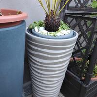 Vaso - fioriera alto design, vaso interno manici