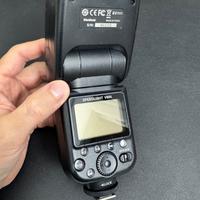 Flash Voeloon Speedlight V600 per Nikon