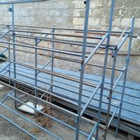 Scaffali in ferro