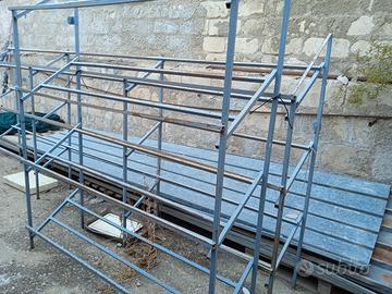 Scaffali in ferro