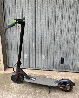 Monopattino elettrico X Pro pieghevole