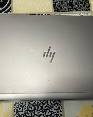 Work station Hp Zbook studio G6 17” Ram 16+8gb