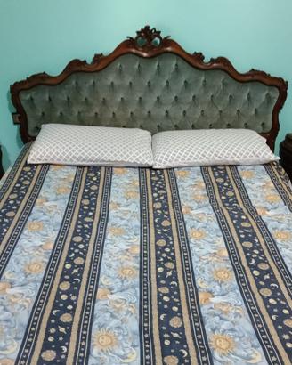 Camera da letto stile barocco in noce nazionale