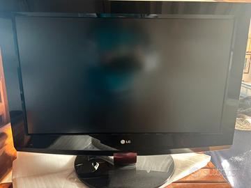 Televisore LG 32LB75 32 pollici TV HD Ready LCD