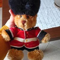 peluche orsetto Guardia Inglese 🧸
