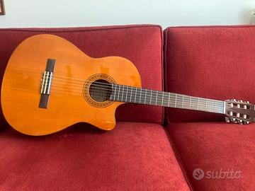 Chitarra classica Yamaha CGX-111SC