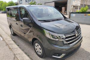 RENAULT TRAFIC 150CV manuale o automatico