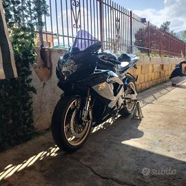 GSX R 600