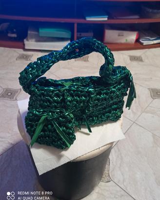 borsa uncinetto tracolla con poschette lucida