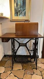 Macchina da cucire vintage Pfaff cl31