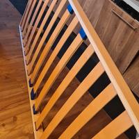 Rete singola a doghe in legno